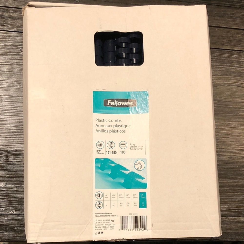 Fellowes Plastic Combs in Navy